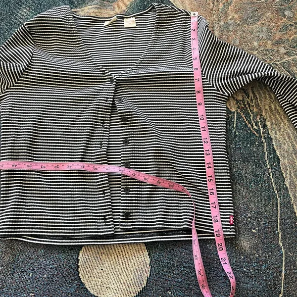 Levi’s Black White Stripe Ribbed Button Front Long Sleeve Women’s Large Top Y2K - Image 11