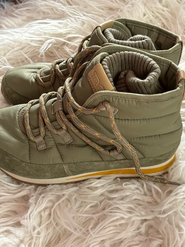 Teva Ember Lace Quilted Ankle Booties Burnt Olive Green Size 6 - Image 4