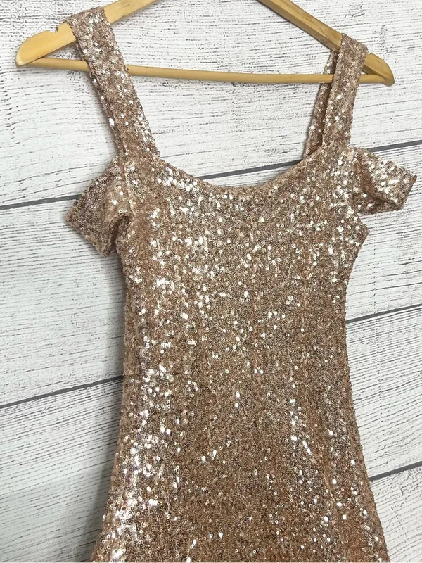 Couture Gold Sequin Sparkling Off Shoulder Formal Evening Gown Size Small Tall - Image 10