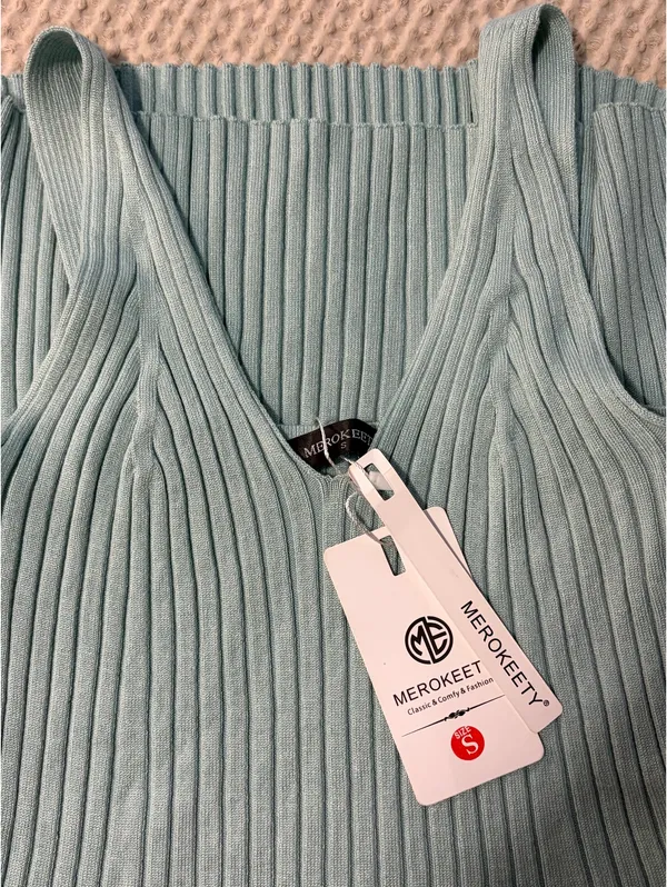 Merokeety Sage Green Knit Dress - Image 3