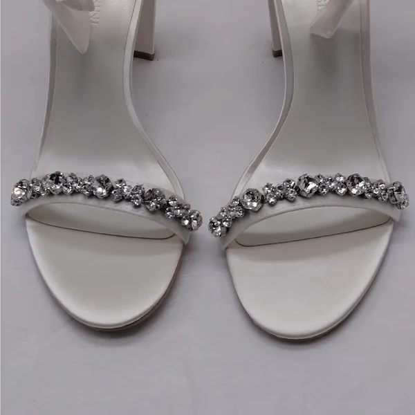 Oleg Cassini Women Heels Size 7.5 Ivory Satin Bow Party Wedding Bridal Sandals - Image 4