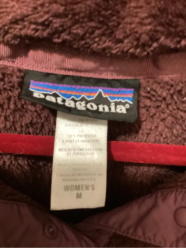 Patagonia Fleece Pullover in Plum with Mauve Accents - Image 2