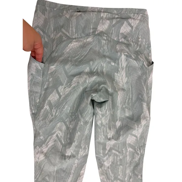 Lululemon Green Leggings Size 10 - Gently Used - Image 7