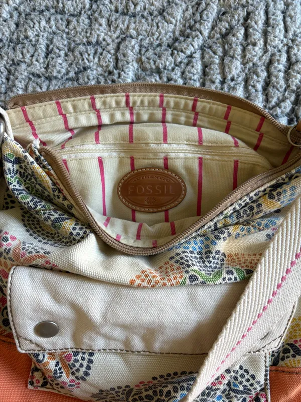 Authentic fossil bag  - Image 5