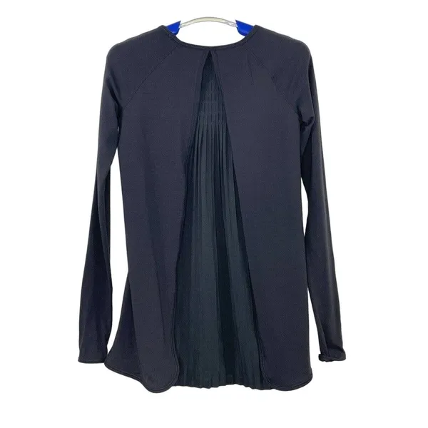 Lululemon Making Moves Long Sleeve Top Pleated Back Rulu Fabric Black Size 2 - Image 2