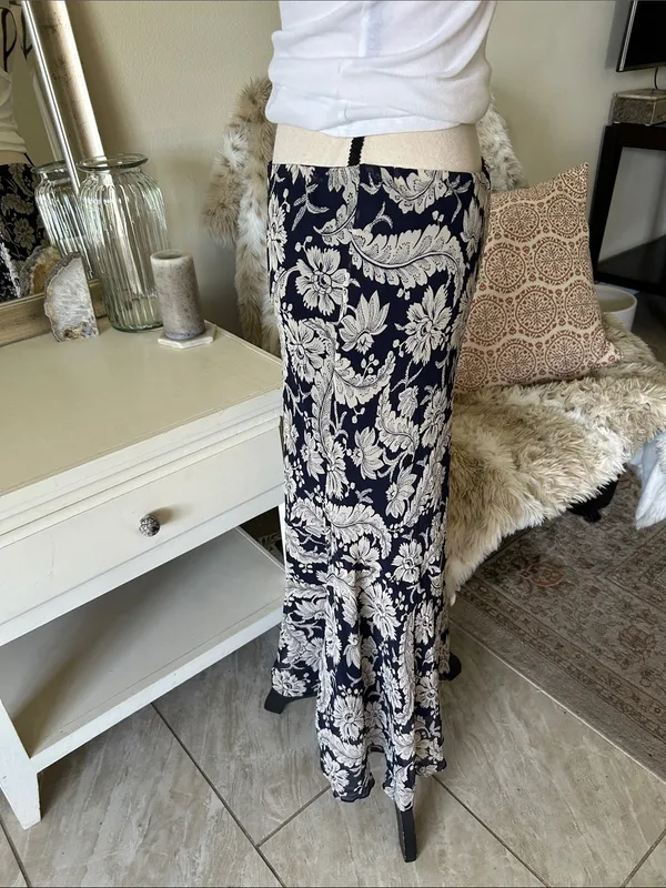 Ralph Lauren Vtg navy beige boho western country floral pull on midi skirt 10 L - Image 5