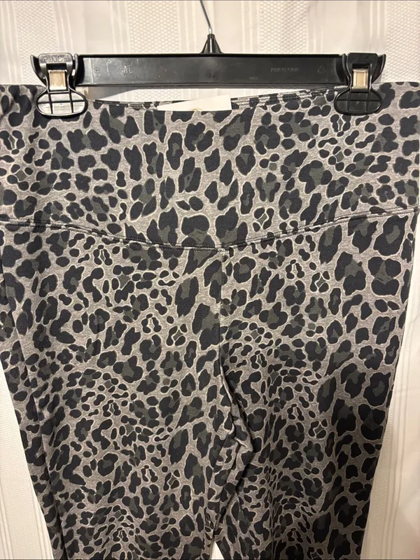 Cato Gray and Black Leopard Print Leggings - Image 4