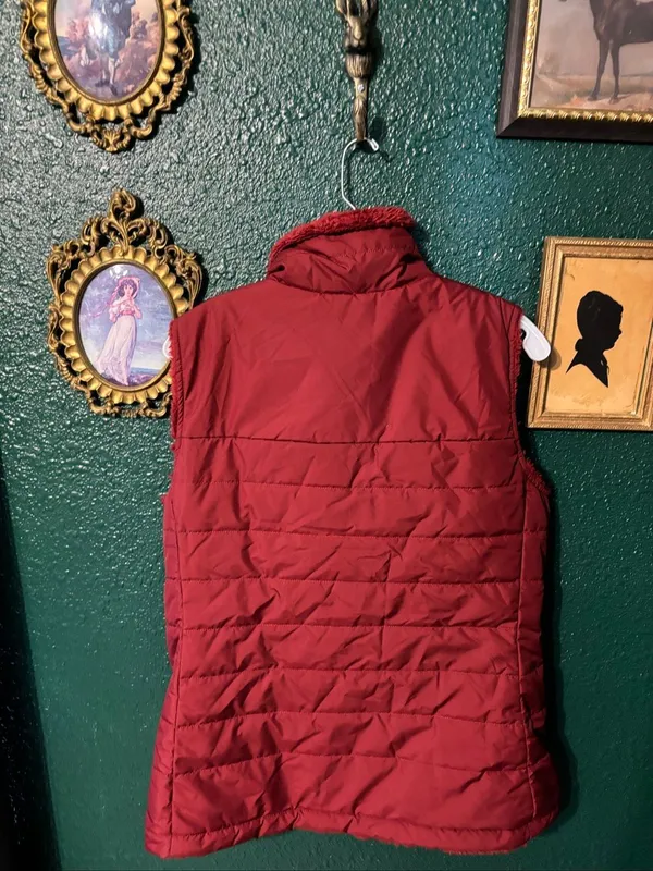 THE NORTH FACE RED REVERSIBLE PUFF FUZZY VEST SIZE LARGE - Image 3