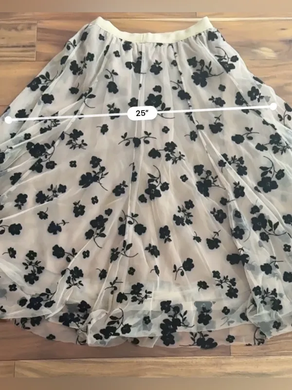 Chicwish 3D Floral Mesh Maxi A-Line Skirt - Image 11