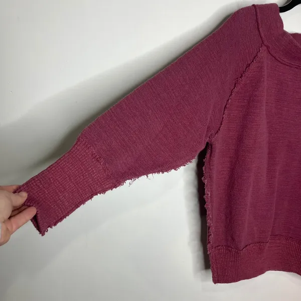 Free People pink exposed seam pullover sweater sweatshirt women's size small‎ - Image 2