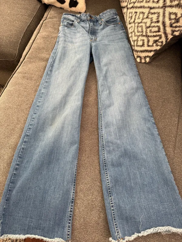 Kimes- Olivia’s size 0/32 - Image 3