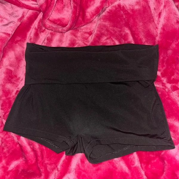 Size Small Foldover Shorts Black - Image 4