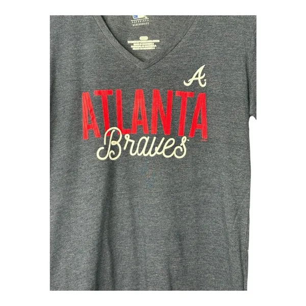 MLB Atlanta Braves T-Shirt Womens Medium Gray V-Neck Graphic Tee Fan Gear‎ - Image 2