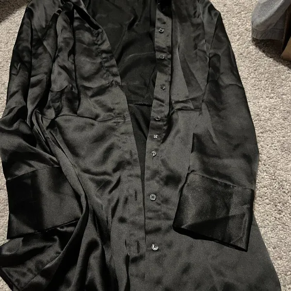 Meshki Brielle Satin Shirt Dress size xs - Image 8