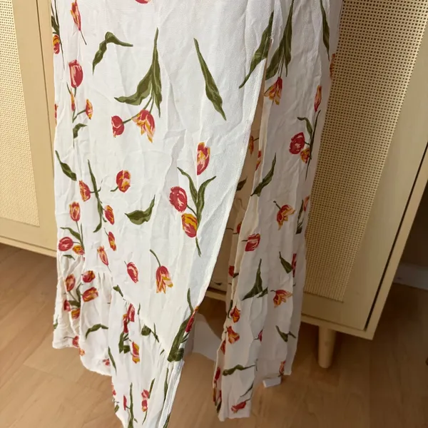 REFORMATION Nantes Dress in the Bianca Tulip Print Midi Size‎ 10 - Image 7