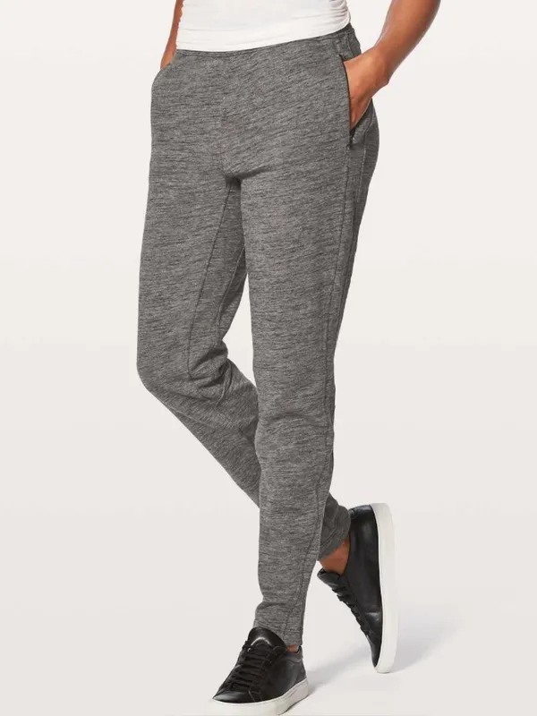 Lululemon Free To Roam Jogger 28" size 6 - Image 2
