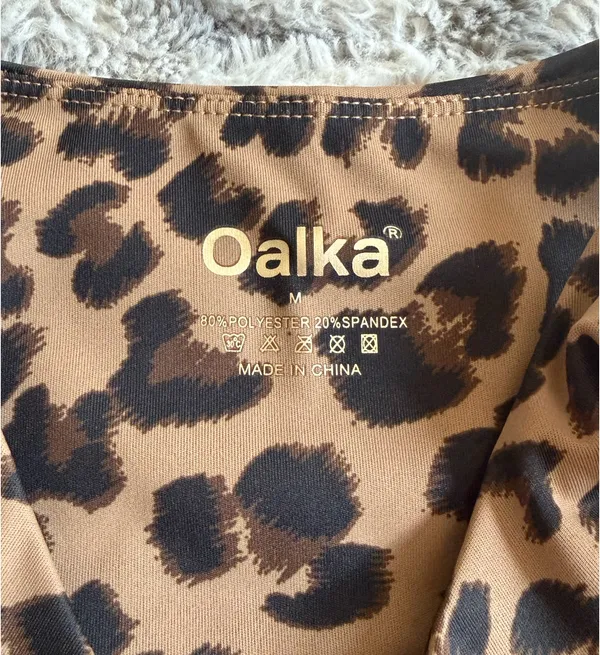 Oalka Athletic Cropped Tank - Cheetah Print Medium - Image 4