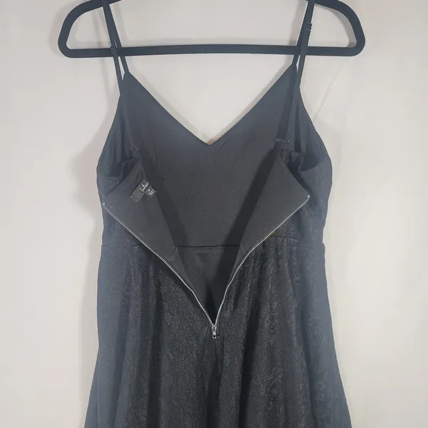 Lulus Way With Words Black Lace Skater Dress Size M Fit Flare Mini Coquette LBD - Image 10