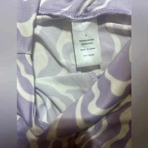 Purple and White Patterned biker shorts Activewear Set ladies small - Image 2