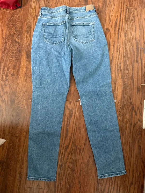 American Eagle Outfitters High-Rise Jeans - Image 4
