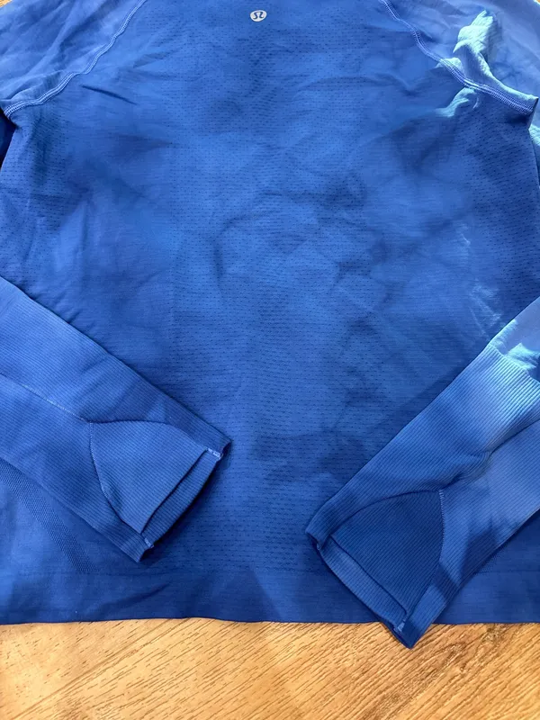 Lululemon Blue Tie-Dye Long Swiftly Tech Sleeve - Image 3