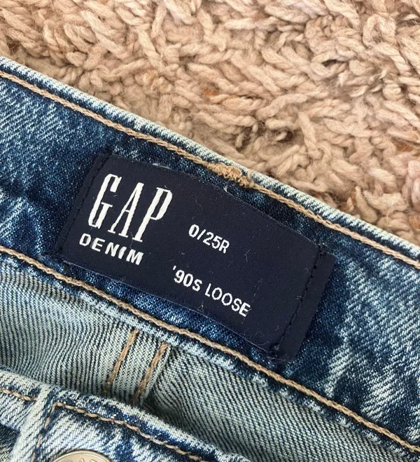 Gap Jeans - Image 3