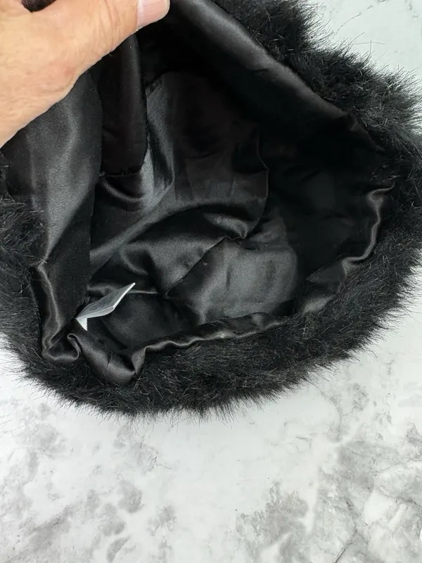 *Liz Claiborne Black Faux Fur Hat Womens One Size Fits Most Winter Outerwear - Image 6