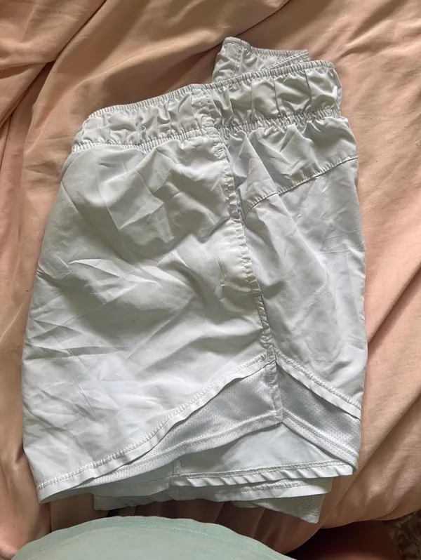 white Athletic shorts XL Size 14 - Image 2