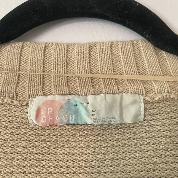 Free People Beach Cream Knit V-neck Cardigan Sweater Cotton Women's size Small - Image 2