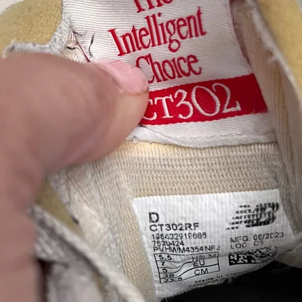New Balance CT302 Sneakers - Image 10