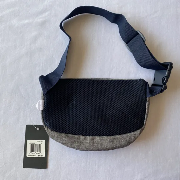 Converse All Star‎ Chuck Taylor Waist Bag - Image 3