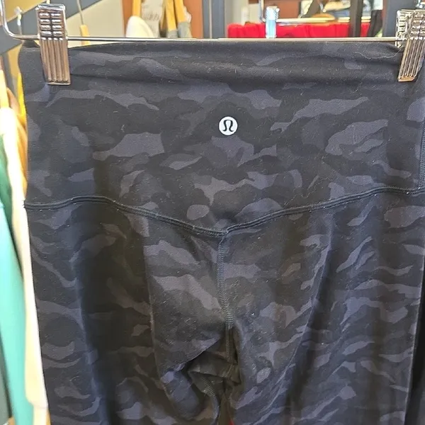 lululemon athletica Navy Camo Leggings - Image 6