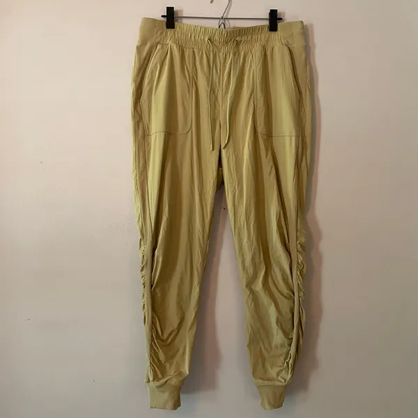 Lululemon Beyond the Studio 7/8 Jogger Tan Brown Loungewear Women's size 14 / XL - Image 2