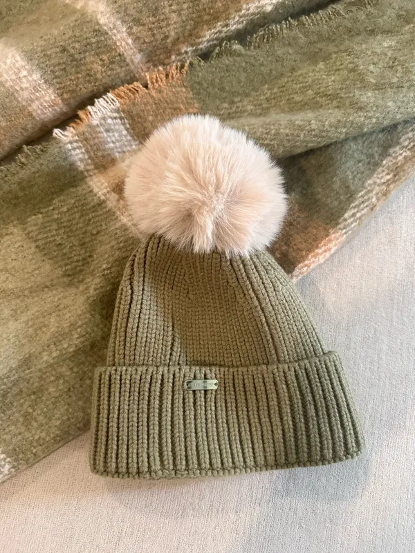 Steve Madden Olive Plaid Scarf and Hat Set - Image 3
