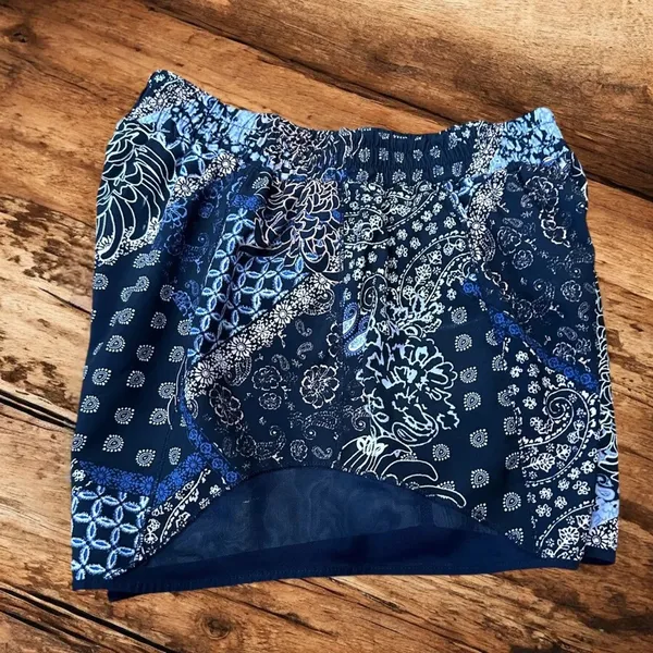 Maurices In Motion Womens Blue Patchwork Paisley Floral Running Shorts‎ Medium - Image 6