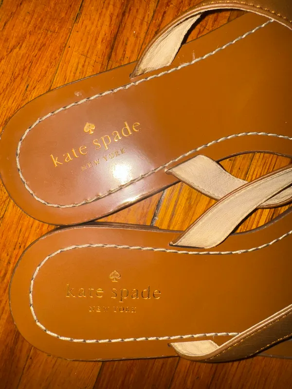brown leather bow sandal size 9 - Image 3