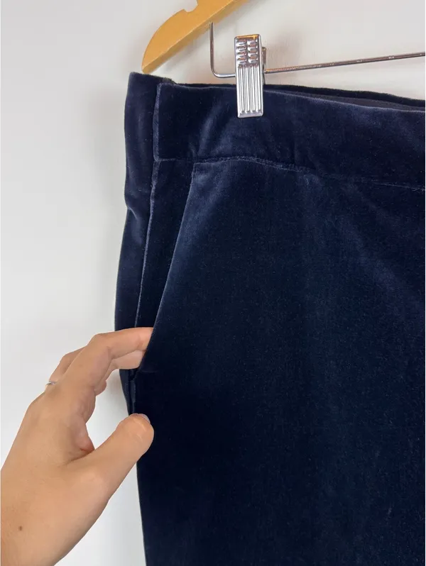 Saks Fifth Avenue Madison Fit Navy Velvet Straight Leg Pants Size 12 Cotton - Image 3