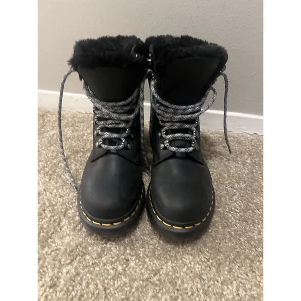 Dr. Martens 1460 Serena Collar Faux Fur Lined Lace Up Combat Boots 7 NWOT - Image 5