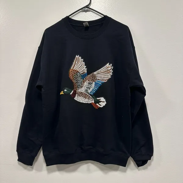 Gildan Duck hunting sweatshirt! Glitter sequin mallard duck sweater size medium - Image 5
