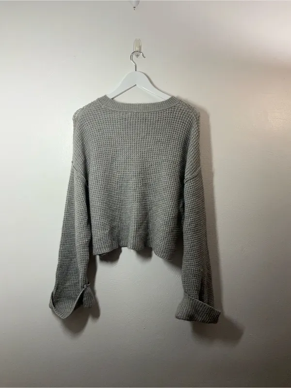 Moon & Madison Cozy Grey Waffle Knit Chunky Sweater Size Medium - Image 2