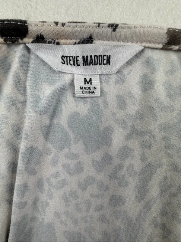 Steve Madden Leopard Print Bodysuit Long Sleeve V Neck Stretch Size M‎ - Image 3