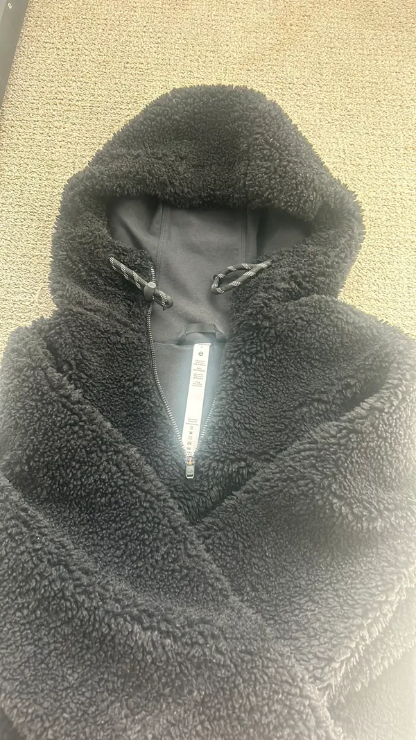 Lululemon Cropped Hoodie - Image 3