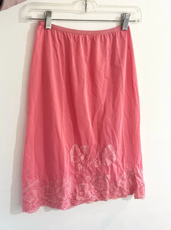 Vanity Fair vintage 50’s slip - Image 2