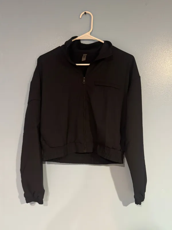 Beyond Yoga Status Crop Jacket - Image 2
