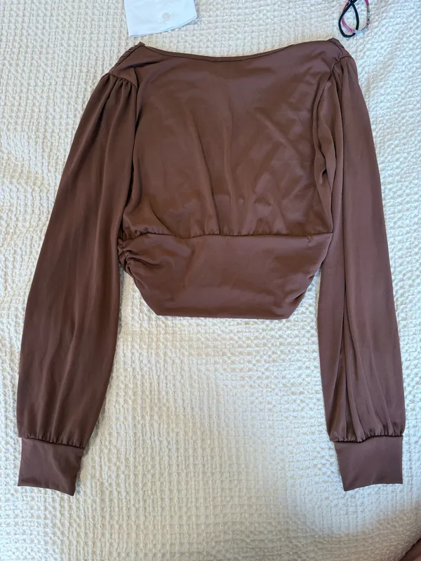 Forever 21 long sleeve brown crop top - Image 3
