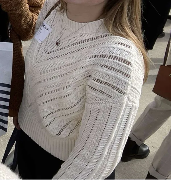 Old Navy Sweater - Image 3