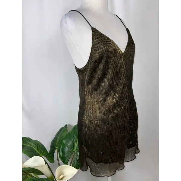 Honey Punch Spaghetti Strap Black & Gold Metallic Romper Small - Image 6