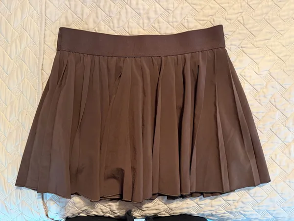 TNA Aritzia Skirt Tennis - Image 2