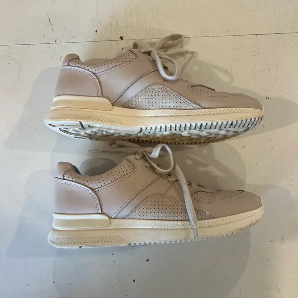EVERLANE- The Trainer Sneaker Tan Size 9 - Image 3