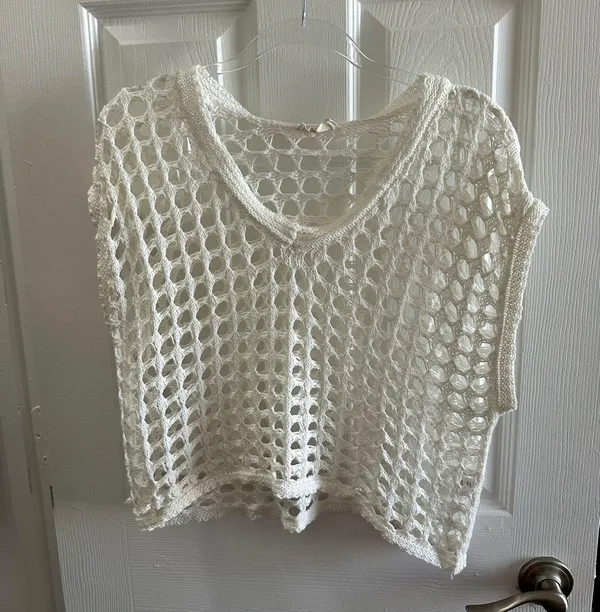 Urban Daizy Knit Swim Cover-Up Top - Image 4